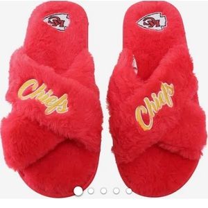 Ladies chiefs open toe slippers